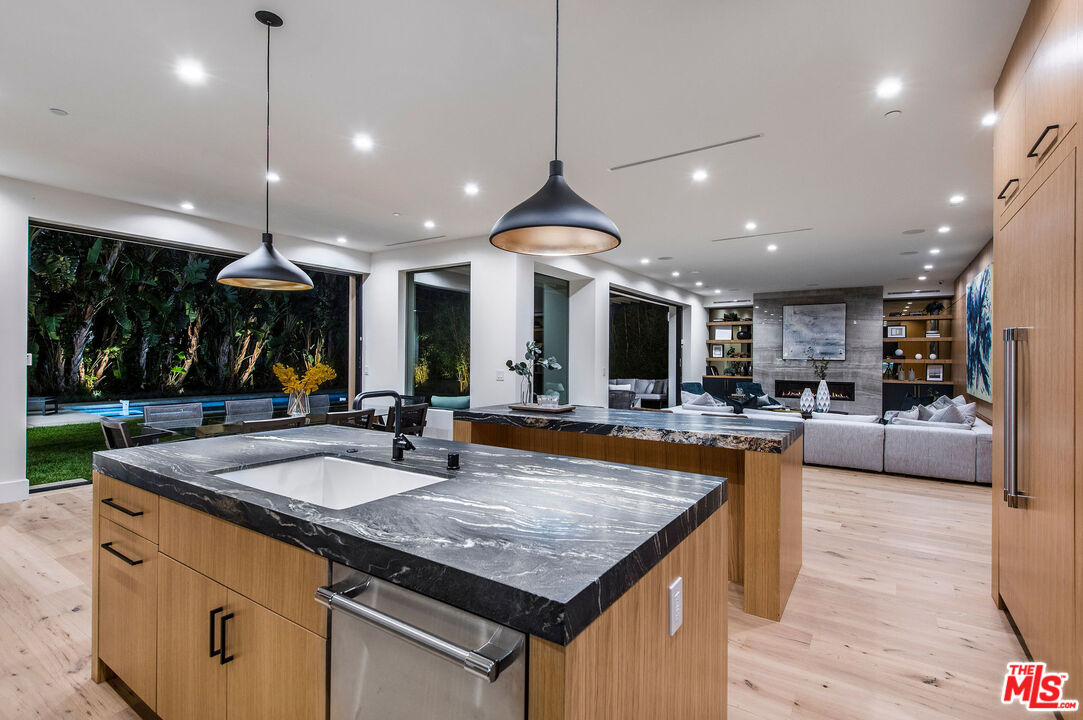 1360 Palms Boulevard Venice, CA 90291 - Photo 49 of 51