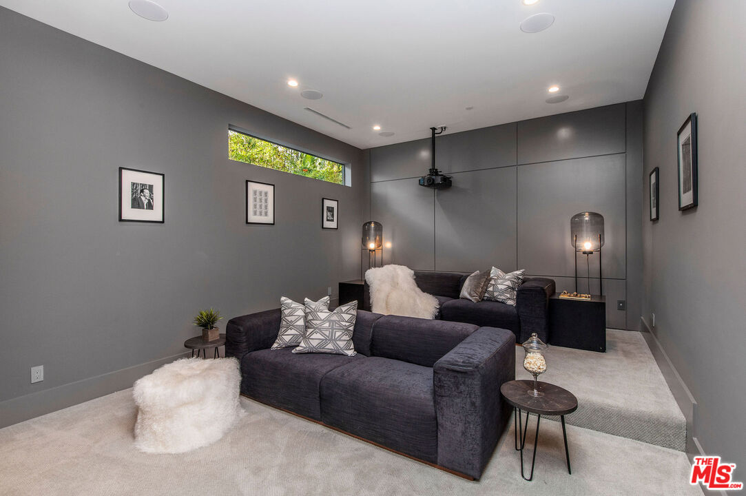 1360 Palms Boulevard Venice, CA 90291 - Photo 7 of 51