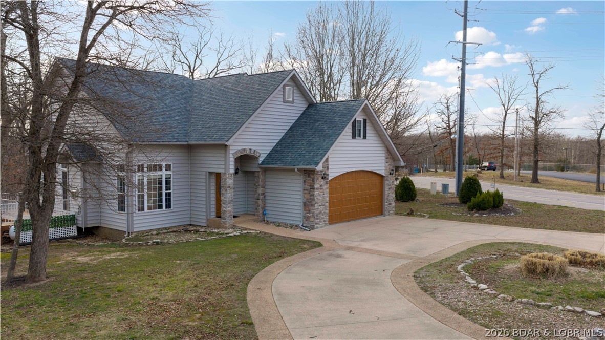 10 Anemone Road Lake Ozark, MO 65049 - Photo 2 of 55