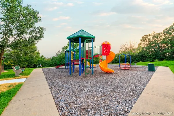 $380,000 | 10 Anemone Road, Lake Ozark, MO 65049