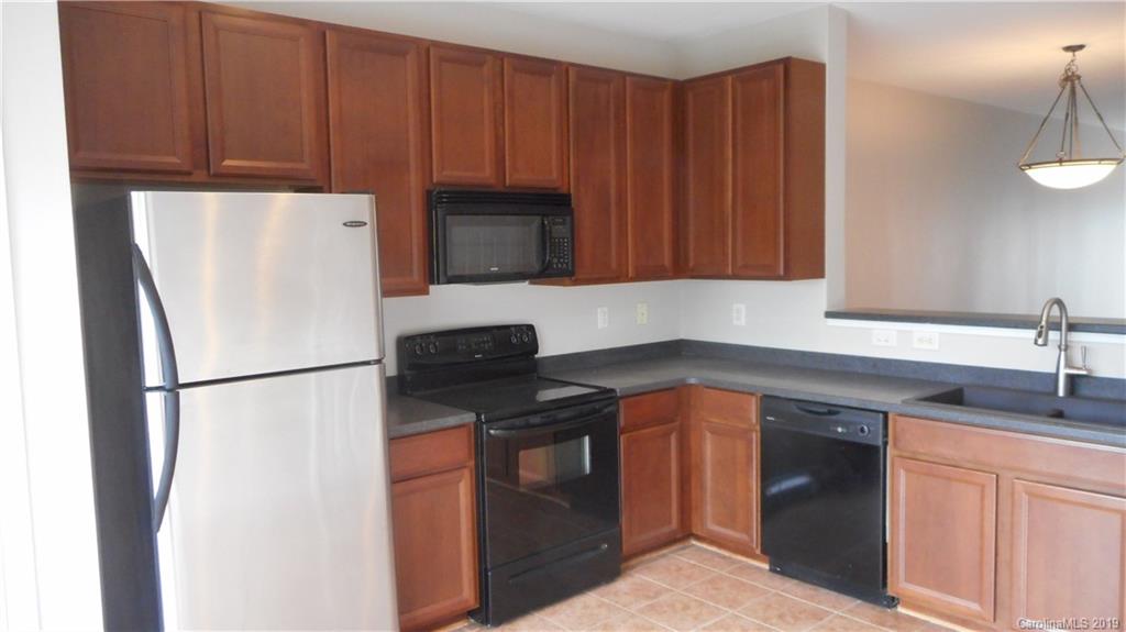 627 Raphael Place Charlotte, NC 28205 - Photo 3 of 8