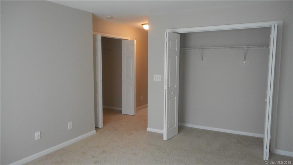 627 Raphael Place Charlotte, NC 28205 - Photo 4 of 8