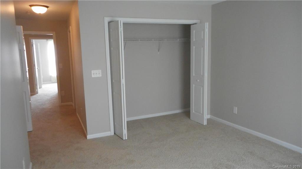 627 Raphael Place Charlotte, NC 28205 - Photo 5 of 8