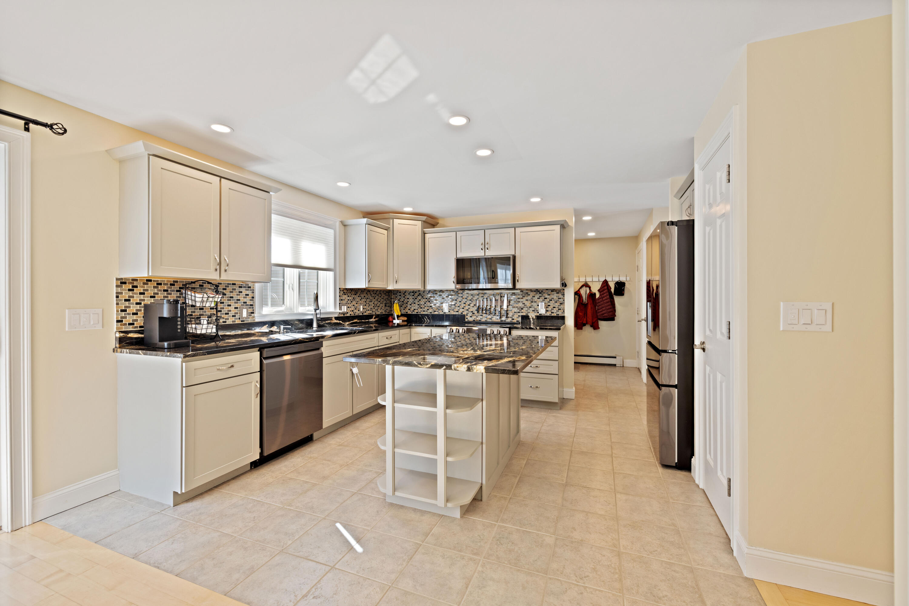 316 Holmes Road Scarborough, ME 04074 - Photo 3 of 45 1st Floor