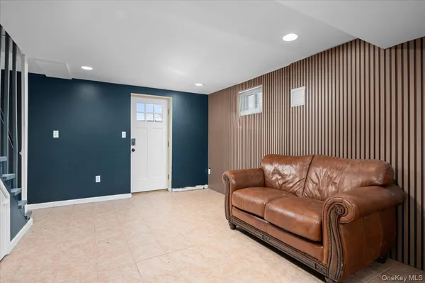 $5,500 | 179 Serrano Avenue, Hawthorne, NY 10532