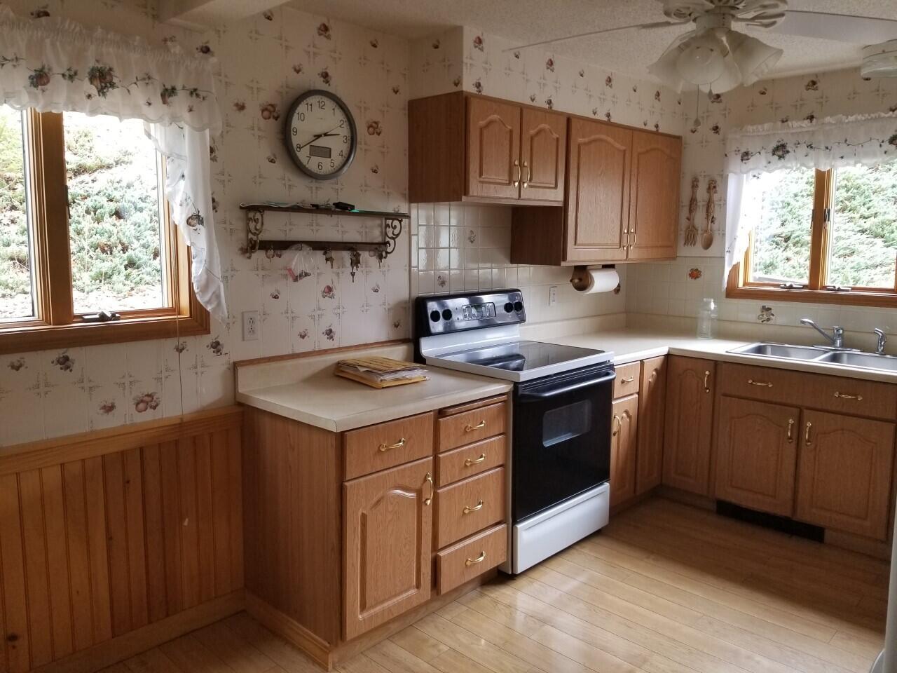 115 Botka Hill Road Livermore, ME 04253 - Photo 12 of 46 0346 kitchen