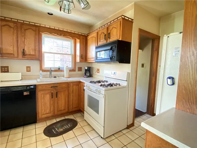 $174,999 | 995 Forsythe Road, Carnegie, PA 15106