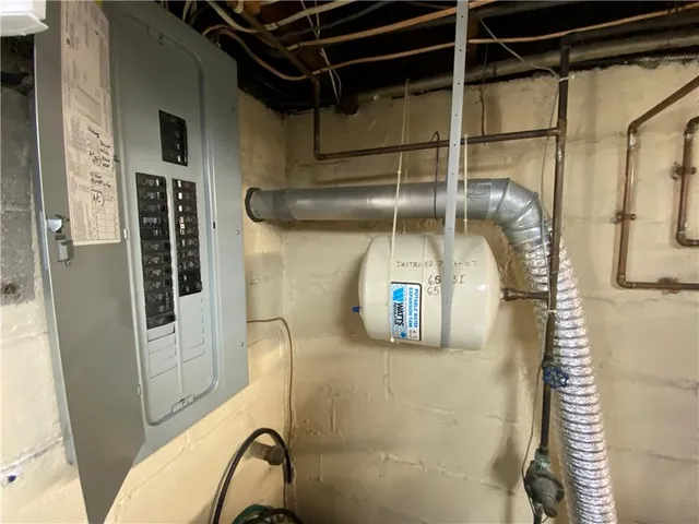 $174,999 | 995 Forsythe Road, Carnegie, PA 15106