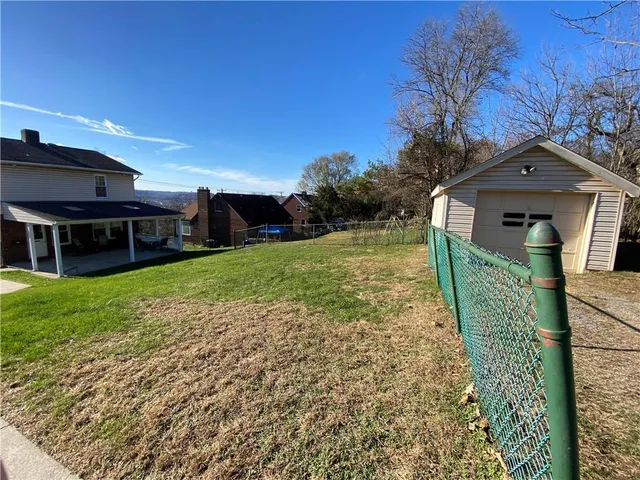 $174,999 | 995 Forsythe Road, Carnegie, PA 15106