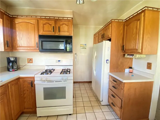 $174,999 | 995 Forsythe Road, Carnegie, PA 15106