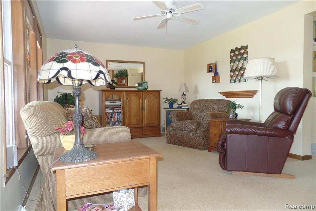 1876 Dutcher Road Howell, MI 48843 - Photo 10 of 24