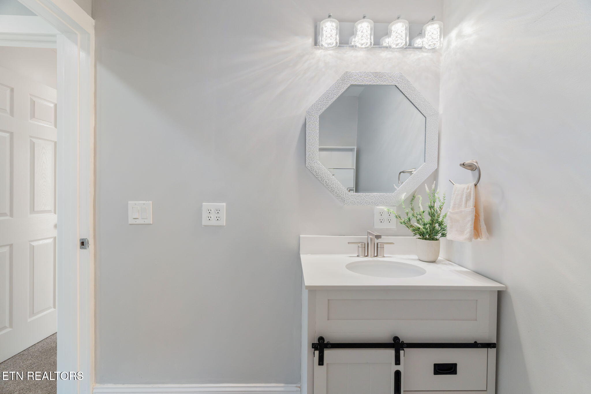 205 Brock Road Maynardville, TN 37807 - Photo 12 of 31 19-web-or-mls-205 Brock Road-13