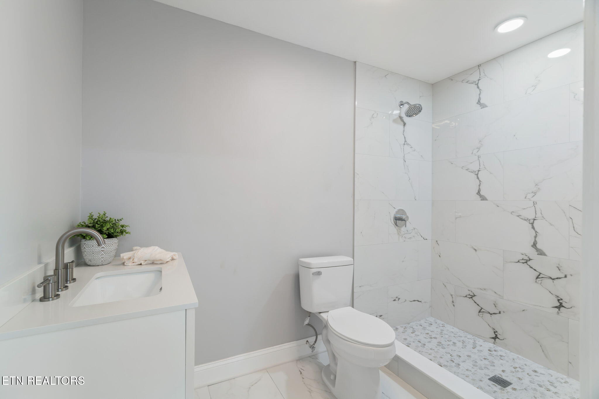 205 Brock Road Maynardville, TN 37807 - Photo 17 of 31 26-web-or-mls-205 Brock Road-20