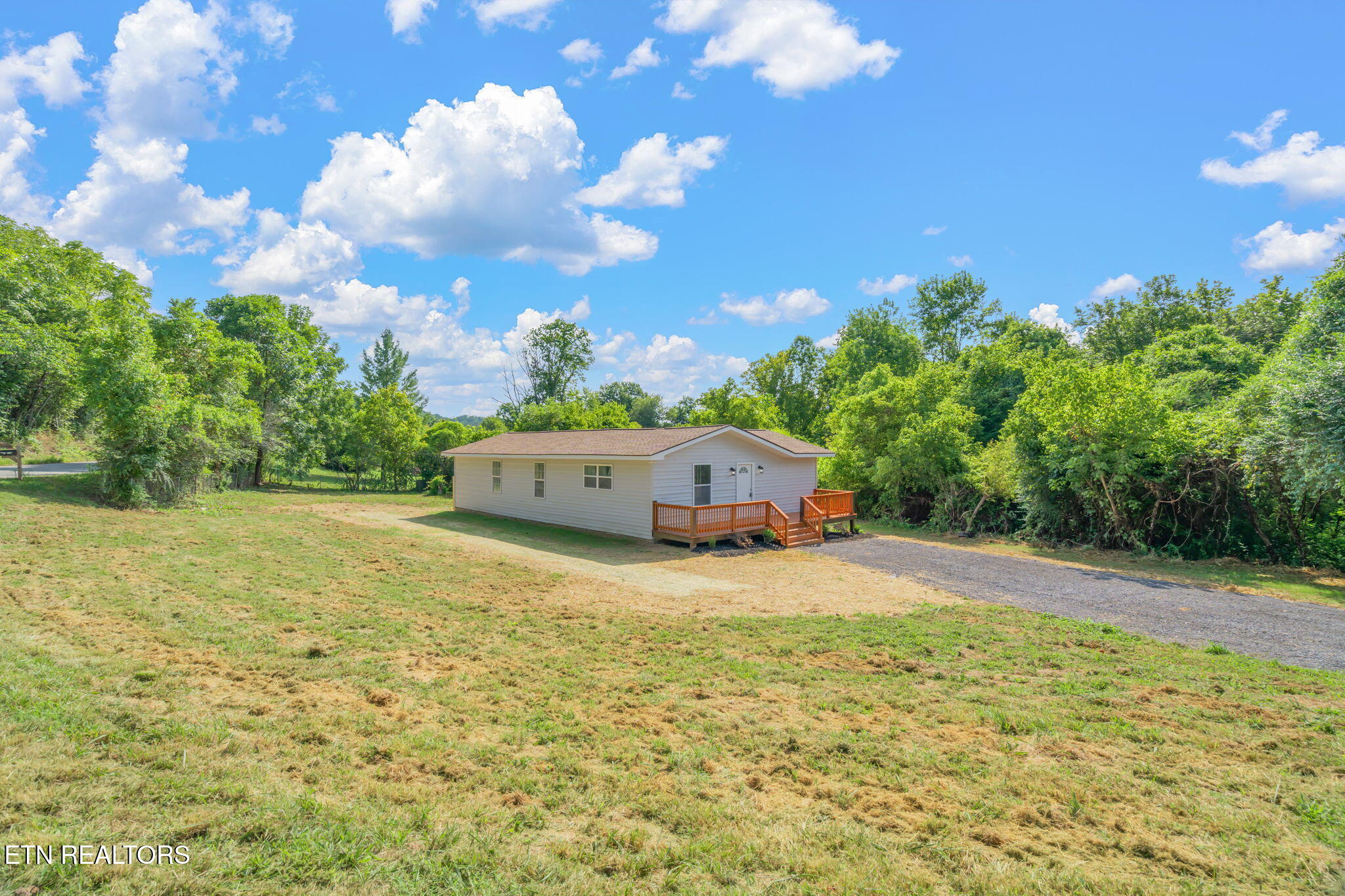 205 Brock Road Maynardville, TN 37807 - Photo 29 of 31 4-web-or-mls-205 Brock Road-39