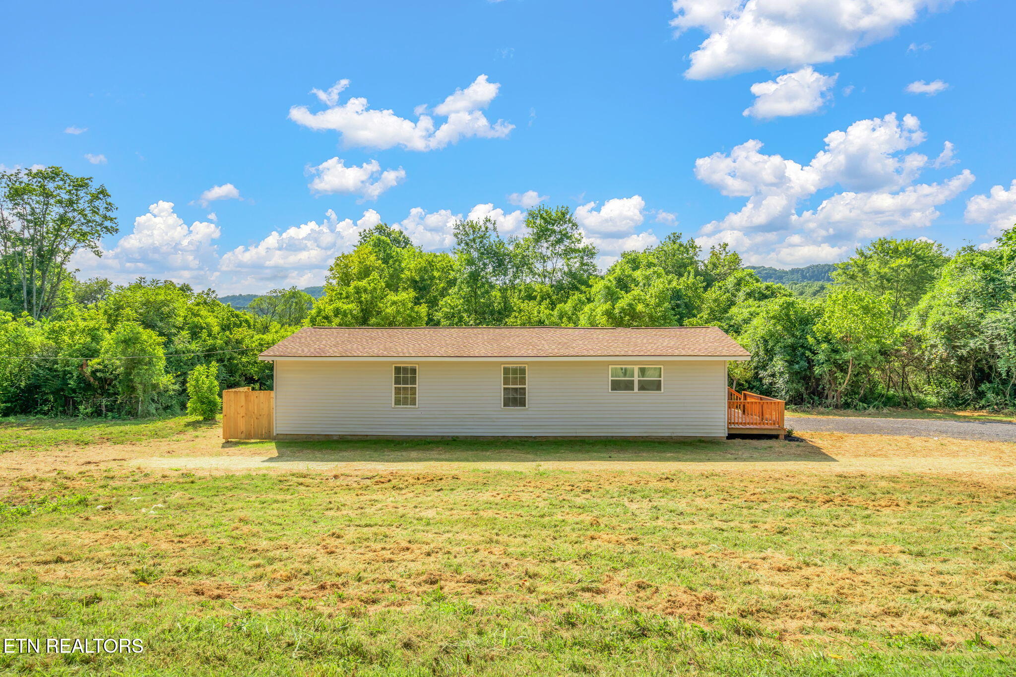 205 Brock Road Maynardville, TN 37807 - Photo 30 of 31 6-web-or-mls-205 Brock Road-41