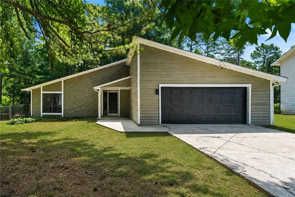 $315,000 | 6350 Beethoven Circle, Riverdale, GA 30296