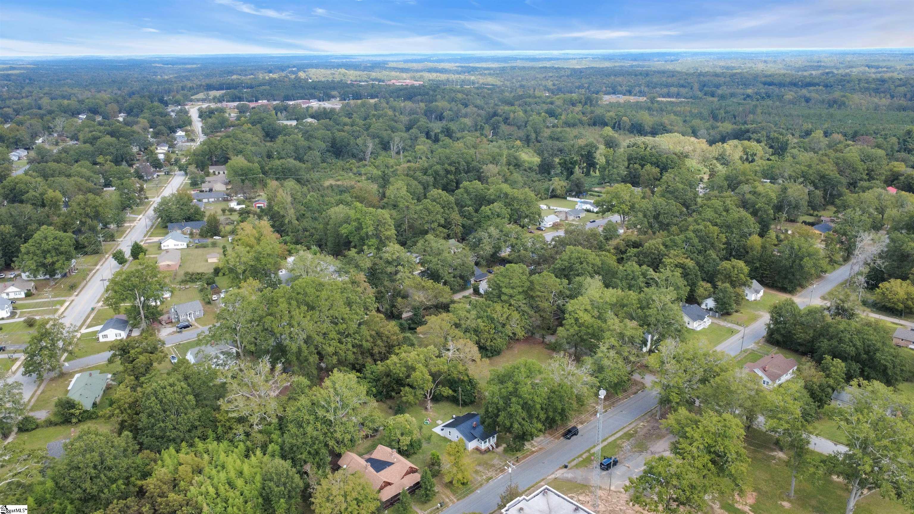 613 East Florida Street Clinton, SC 29325 - Photo 27 of 29