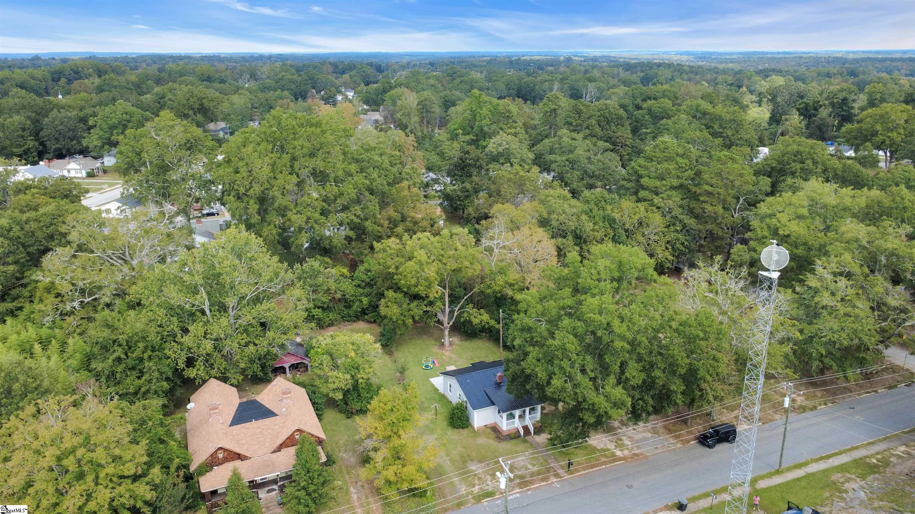 613 East Florida Street Clinton, SC 29325 - Photo 28 of 29