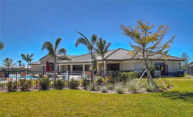 $5,500 | 6627 Candlestick Drive, Bradenton, FL 34212