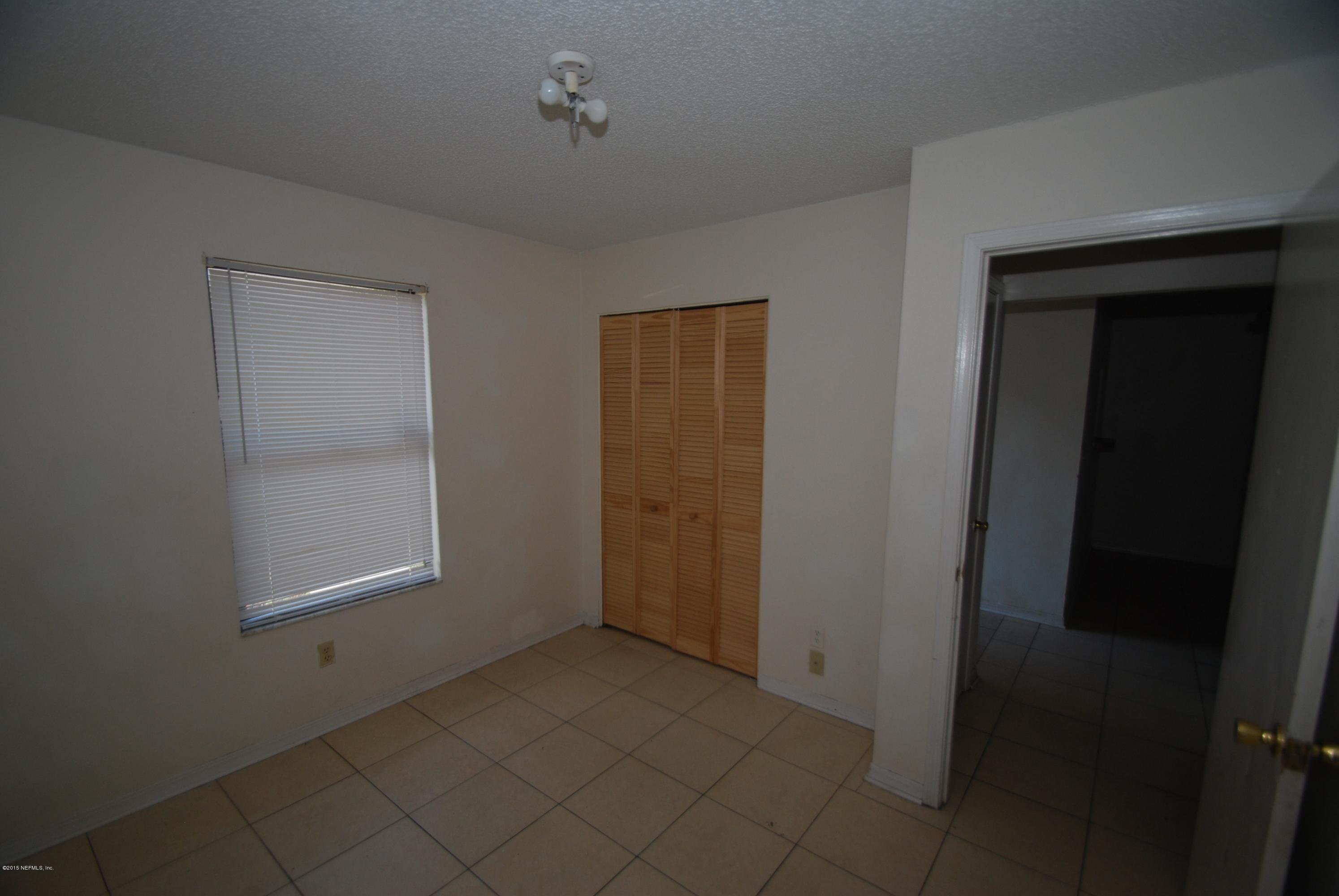 5138 Ricker Road Jacksonville, FL 32210 - Photo 5 of 10 2nd Bedroom II