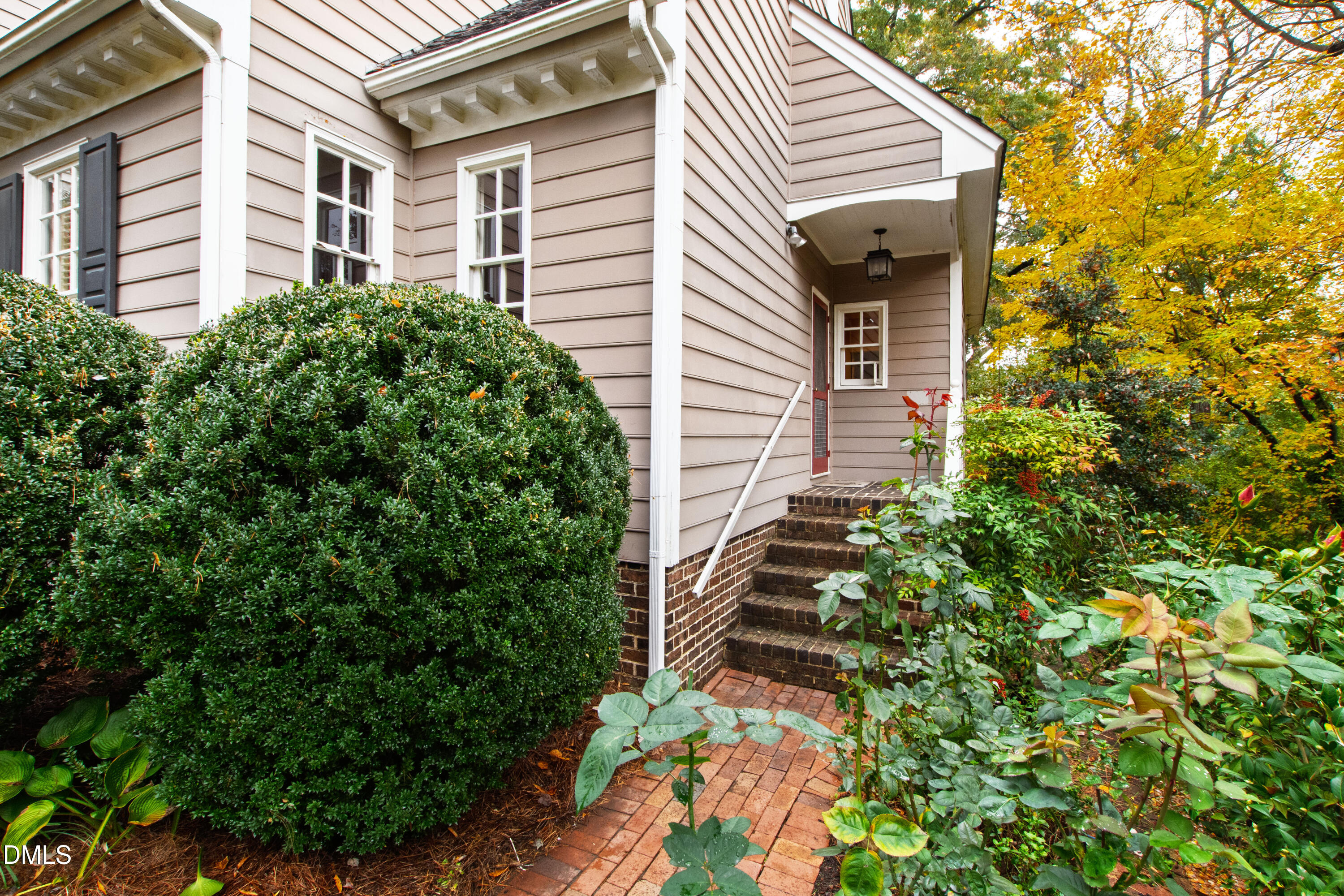 3324 Landor Road Raleigh, NC 27609 - Photo 3 of 69 Landor (74)