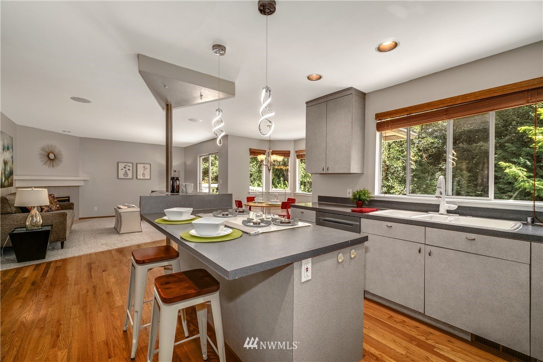 16130 Valhalla Drive Bothell, WA 98011 - Photo 11 of 40 Gallery Image 11