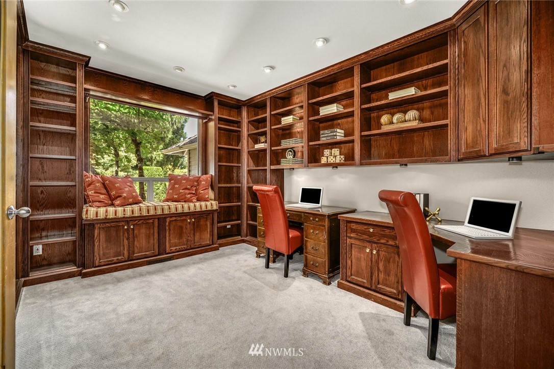 16130 Valhalla Drive Bothell, WA 98011 - Photo 13 of 40 Gallery Image 13