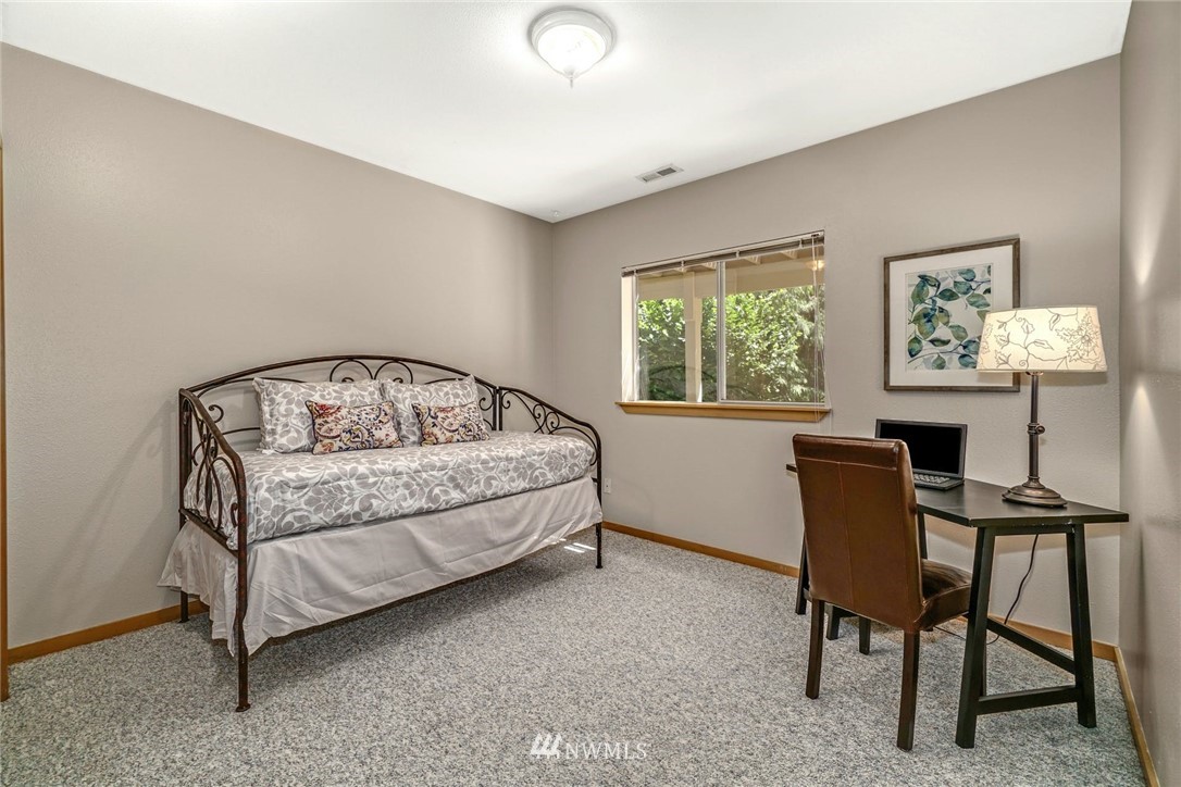 16130 Valhalla Drive Bothell, WA 98011 - Photo 26 of 40 Gallery Image 26