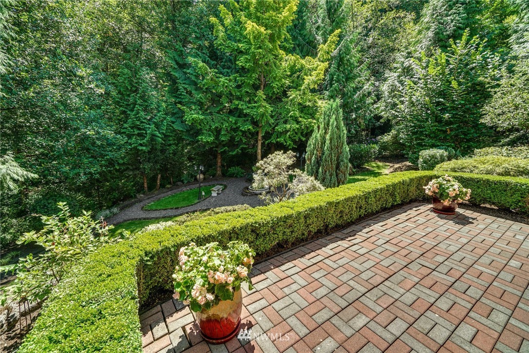 16130 Valhalla Drive Bothell, WA 98011 - Photo 31 of 40 Gallery Image 31