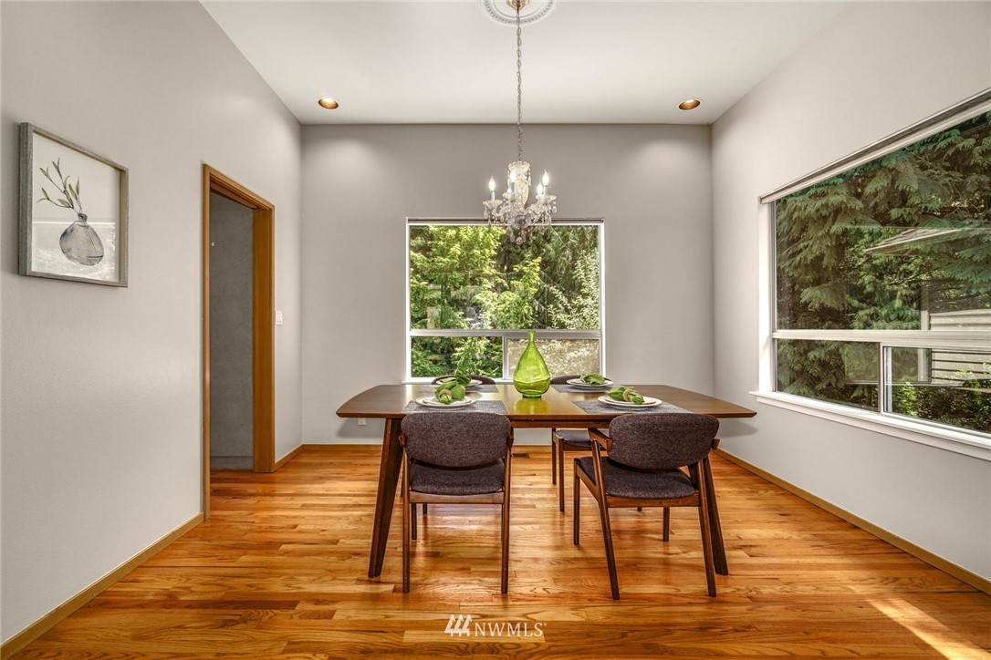 16130 Valhalla Drive Bothell, WA 98011 - Photo 8 of 40 Gallery Image 8