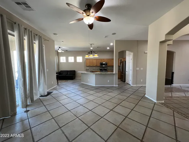 $2,495 | 31924 North 23rd Avenue, Phoenix, AZ 85085