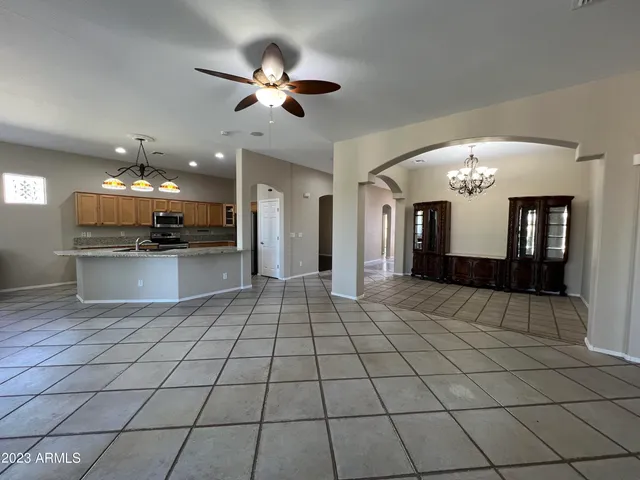 $2,495 | 31924 North 23rd Avenue, Phoenix, AZ 85085
