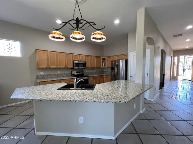 $2,495 | 31924 North 23rd Avenue, Phoenix, AZ 85085