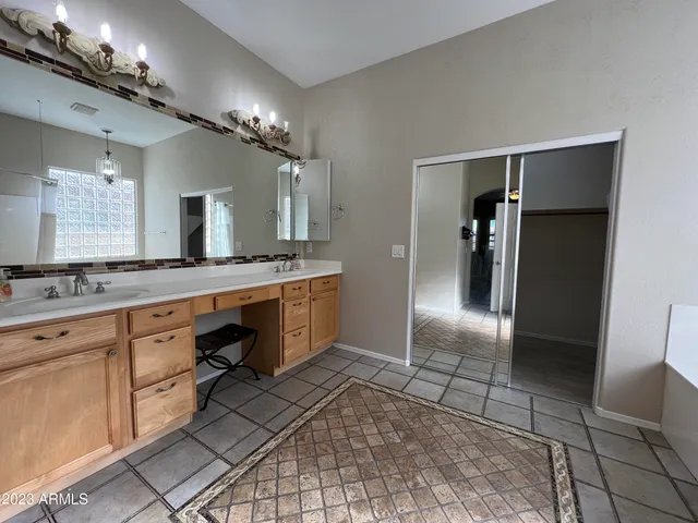 $2,495 | 31924 North 23rd Avenue, Phoenix, AZ 85085