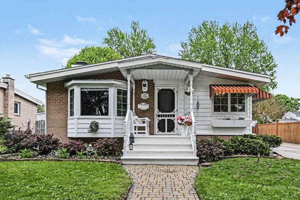 $225,000 | 1116 North Magnolia Avenue, Lansing, MI 48912