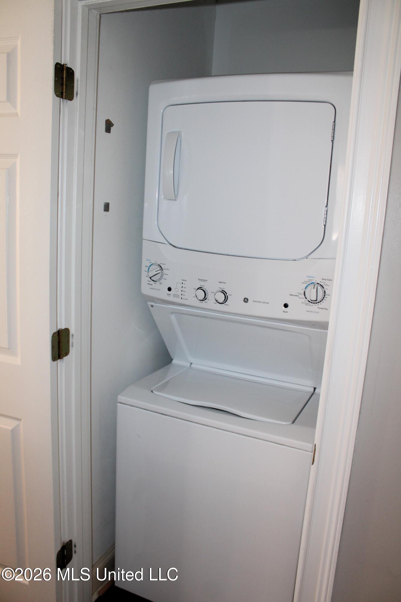 13 Brett Bluff Iuka, MS 38852 - Photo 18 of 30 Washer and Dryer