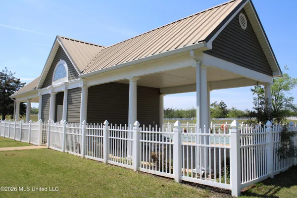 $210,000 | 13 Brett Bluff, Iuka, MS 38852