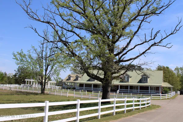 $210,000 | 13 Brett Bluff, Iuka, MS 38852