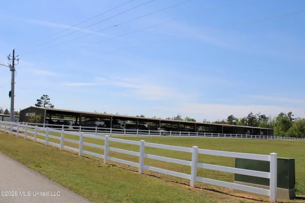 $210,000 | 13 Brett Bluff, Iuka, MS 38852