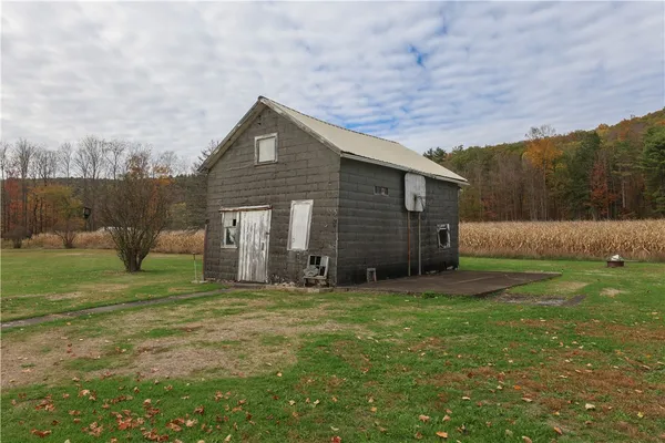 $210,000 | 135 County Road 16, Orange, NY 14870