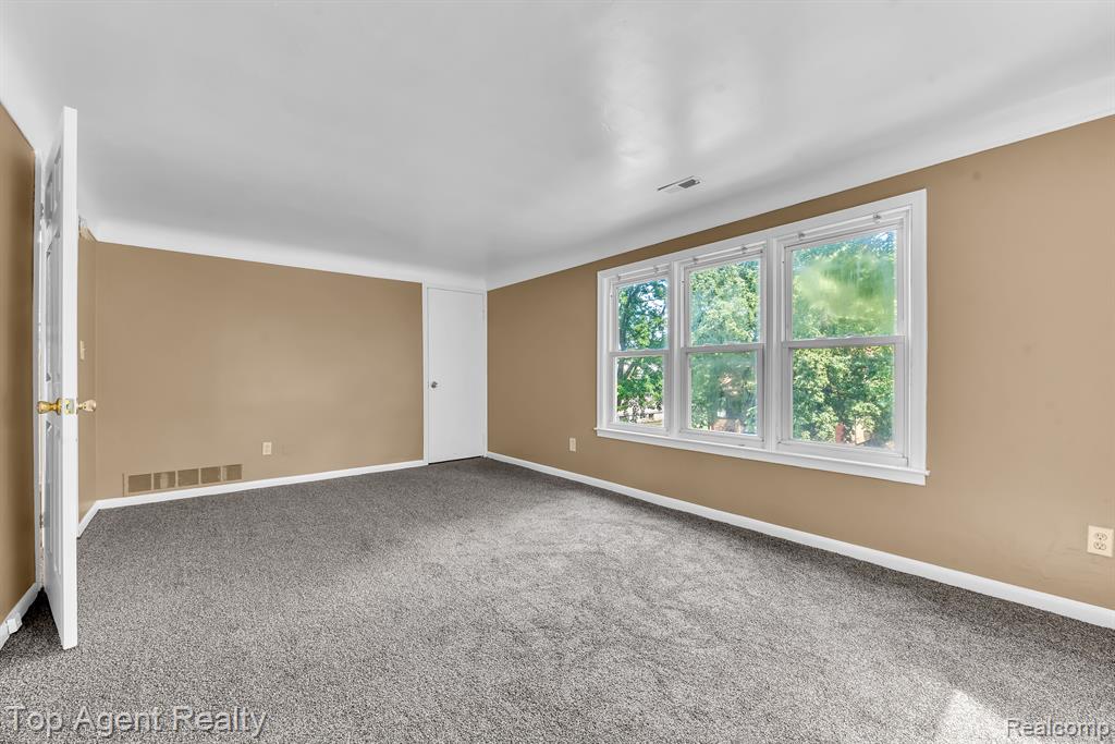 70 Hill Street River Rouge, MI 48218 - Photo 22 of 33