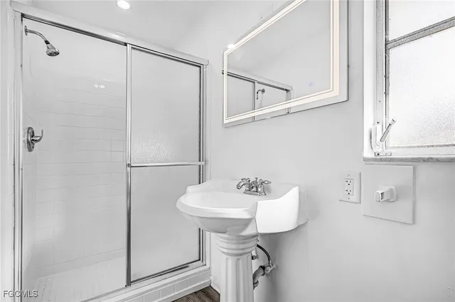 $269,900 | 108 Southeast 42nd Terrace, Cape Coral, FL 33904