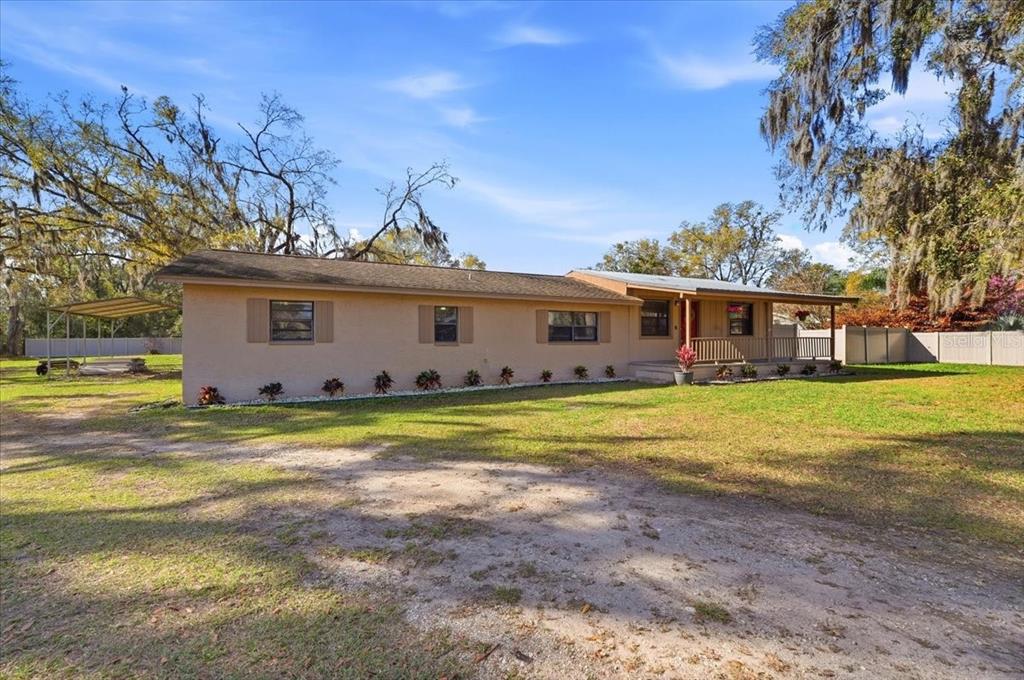 901 West Trapnell Road Plant City, FL 33566 - Photo 1 of 1 Gallery Image 1