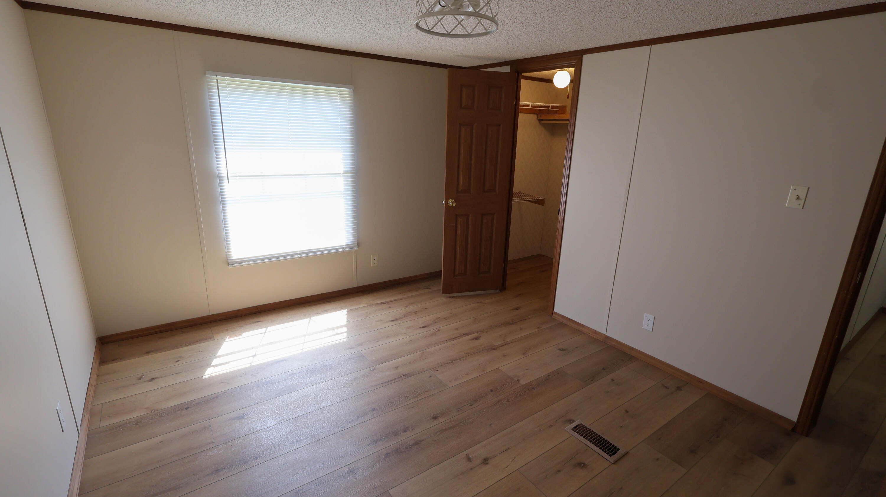 844 Cartwright Loop Whitwell, TN 37397 - Photo 21 of 36 IMG_1199