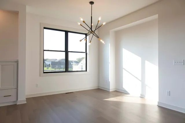 $934,565 | 11158 Kingsview Lane North, Dayton, MN 55369