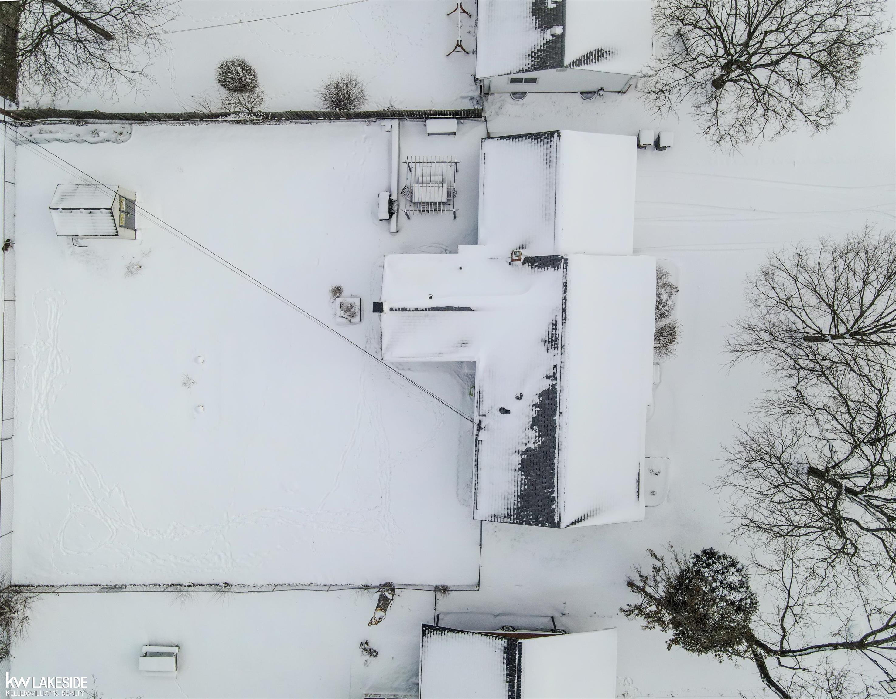 7741 Rauschelbach Street Utica, MI 48317 - Photo 10 of 50 50197640-464b3900-30ec-4f0c-93f9-1f51b108b3ec.JPG