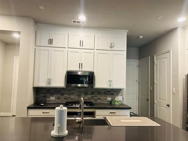 $3,200 | 8223 Snapdragon Way, Dallas, TX 75252