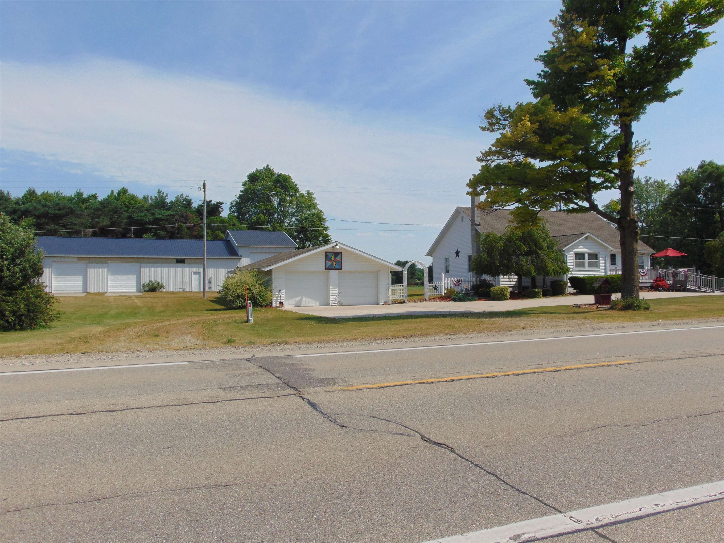 10052 West Monroe Road Elwell, MI 48832 - Photo 17 of 80 1901972-16.JPG