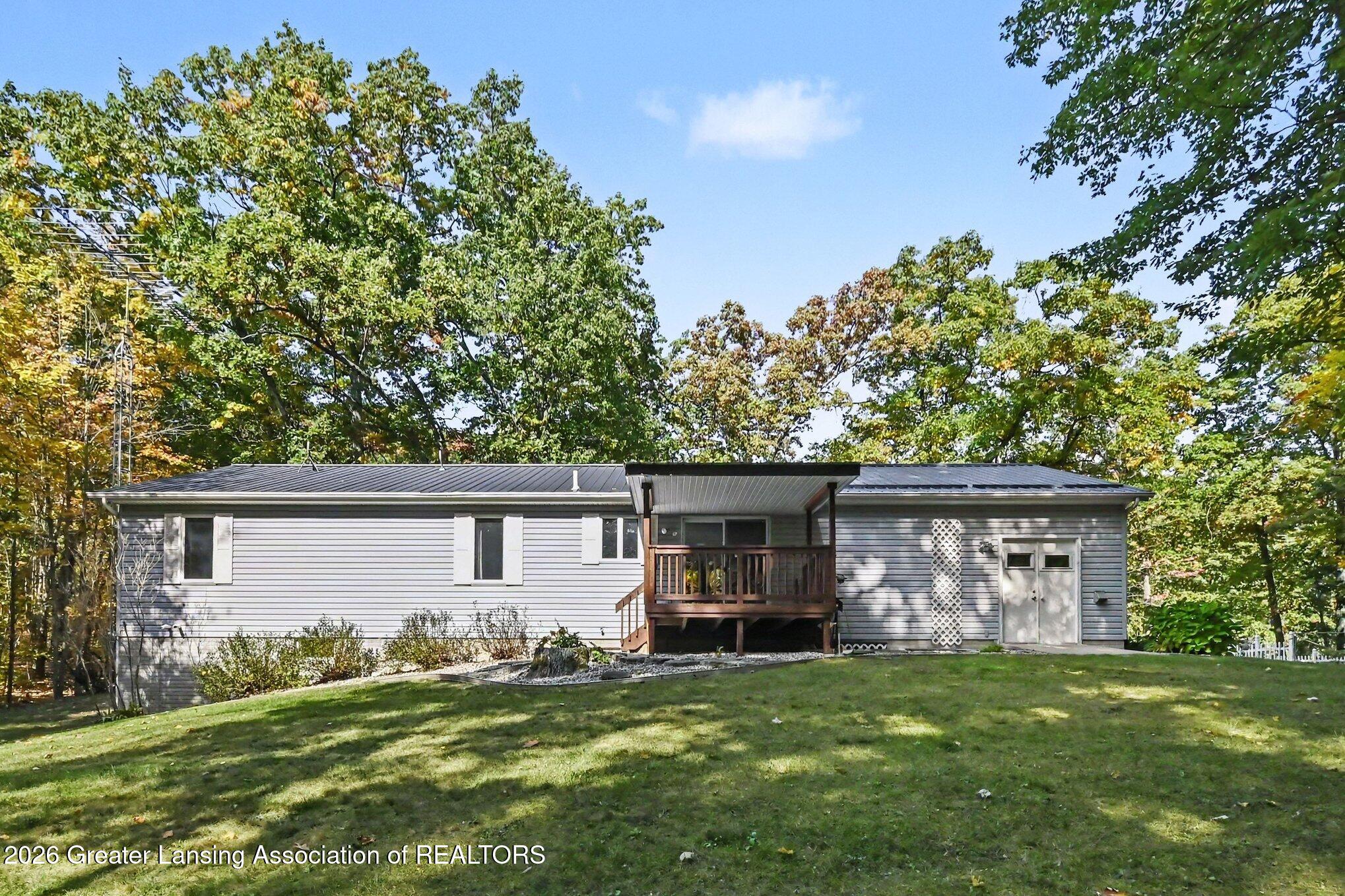 3230 East Mannsiding Road Harrison, MI 48625 - Photo 32 of 48 041_file_9711