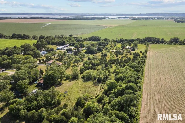 $40,000 | 6 Two 2 Mile Road, Thomson, IL 61285